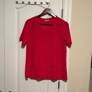 Women’s Short Sleeve Wave-Texture Tee - Magenta